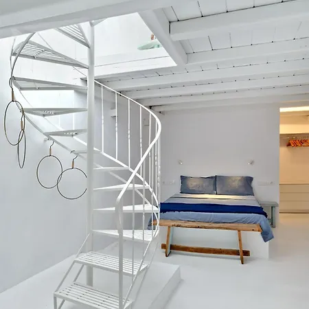 Brunella Paros Náusza