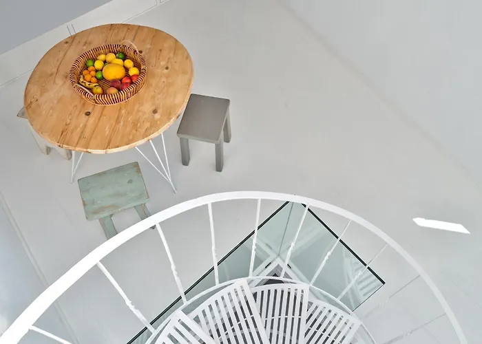 Brunella Paros * Naousa (Paros)